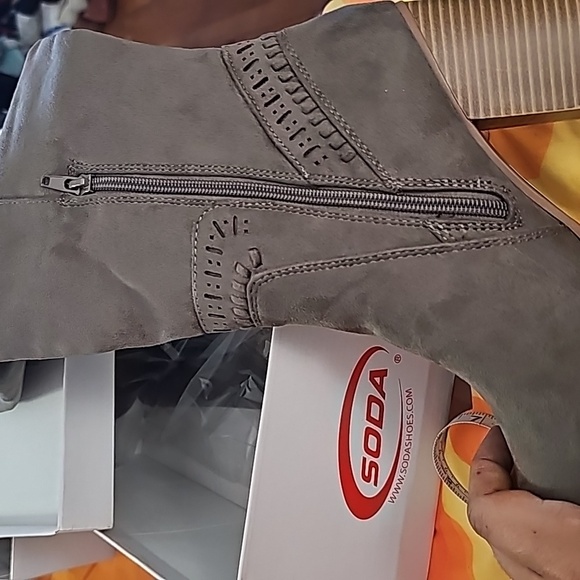 SODA NIB NWT Over the Knee Boots Sz. 7.5 - Picture 5 of 10